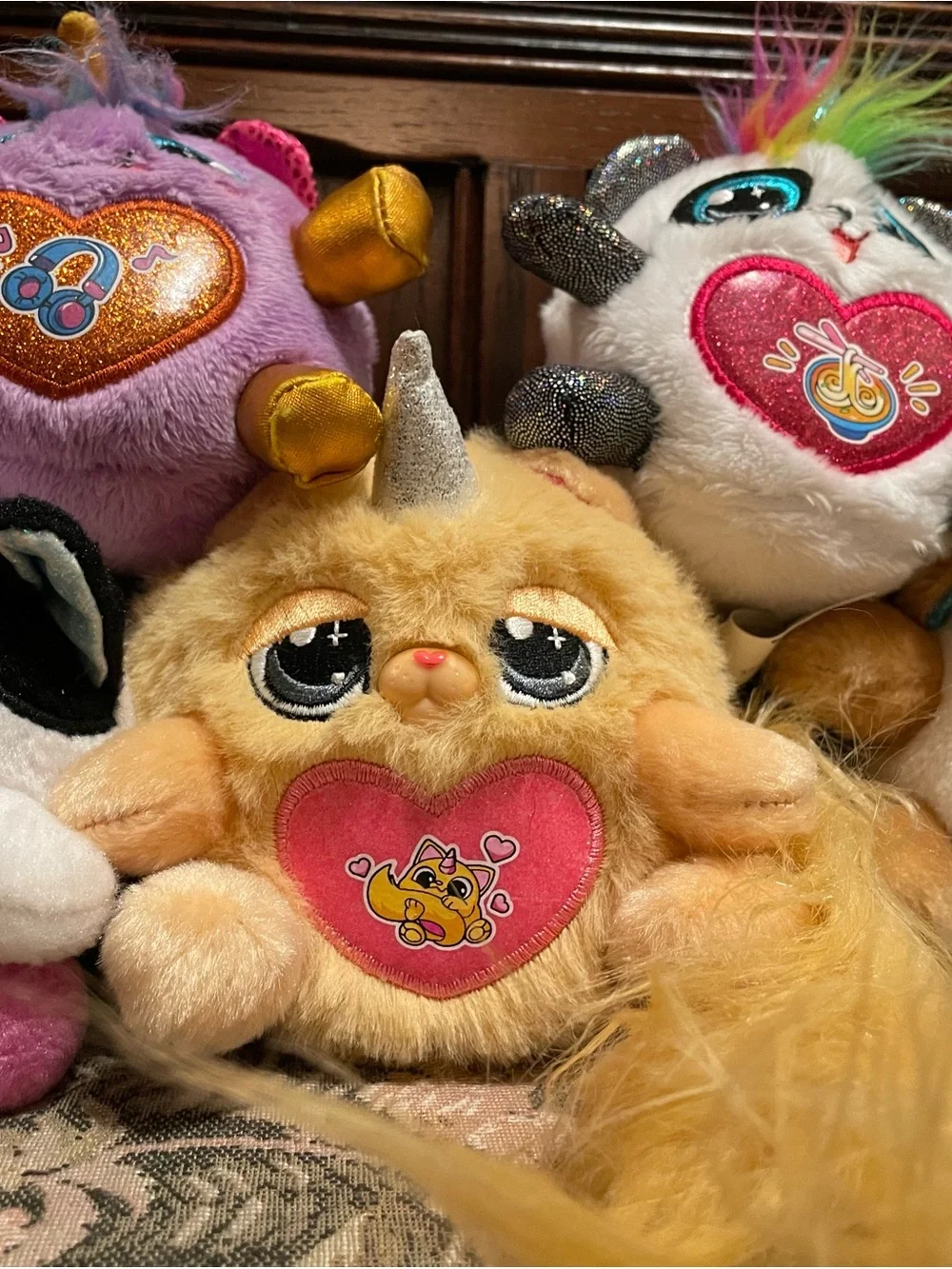 7 Zuru Rainbocorns small plush